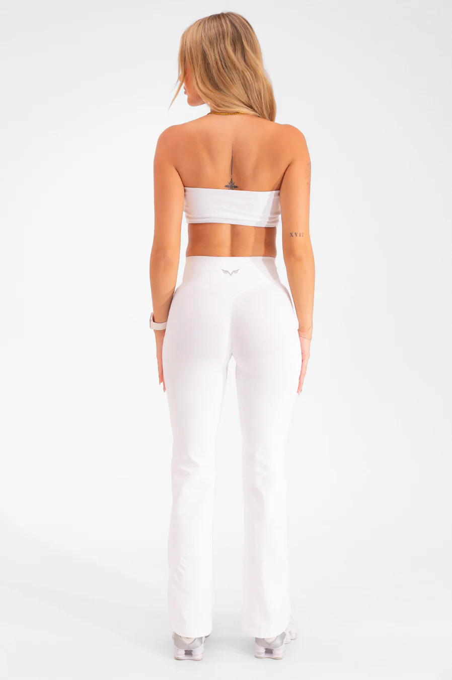 Club Athletica Amplify Seamless Flares White - Image 4