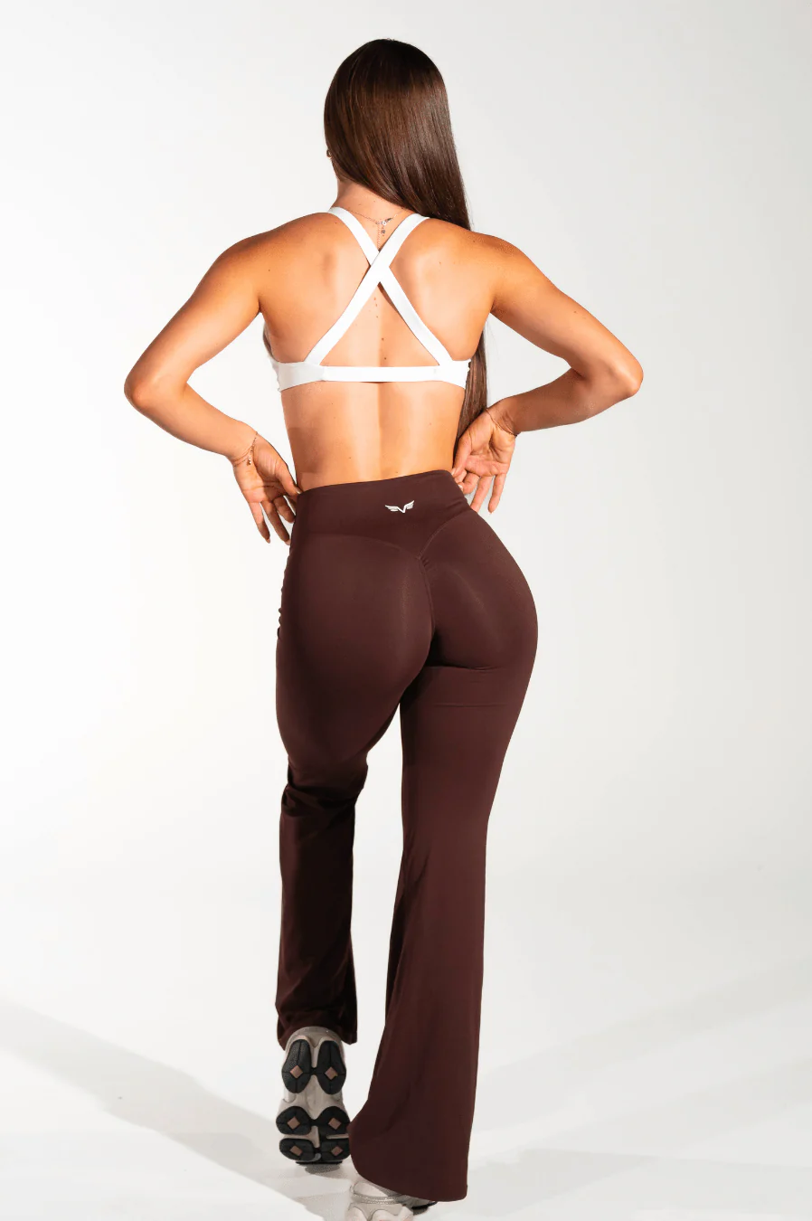 Club Athletica - Staple Scrunch Flare Leggings - Brown - Image 4
